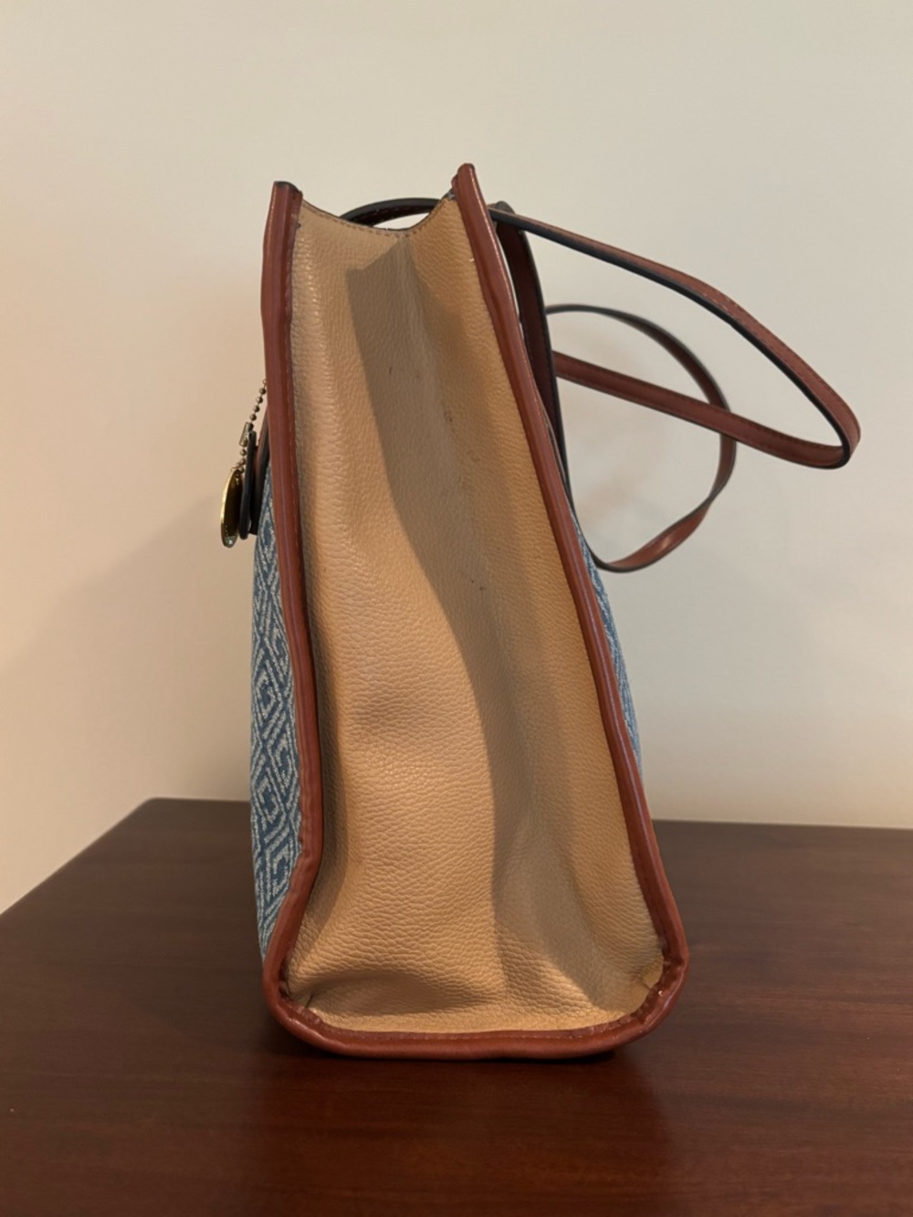 Liz Claiborne Blue Geometric Tote Bag Brown Trim Shoulder Purse - Picture 2 of 9